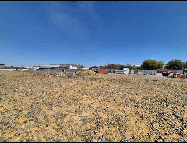 10,000M² VACANT LAND FOR SALE IN WADEVILLE
